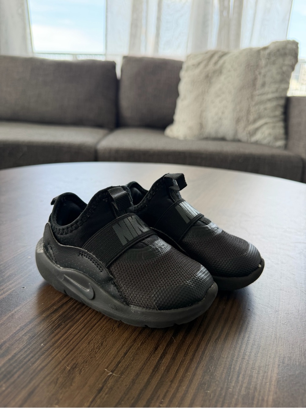 Nike Kids Black Slip-On Mesh Sneakers with Elastic Strap